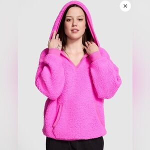 🩷 PINK Victoria's Secret Bright Pink Sherpa Hoodie 🩷